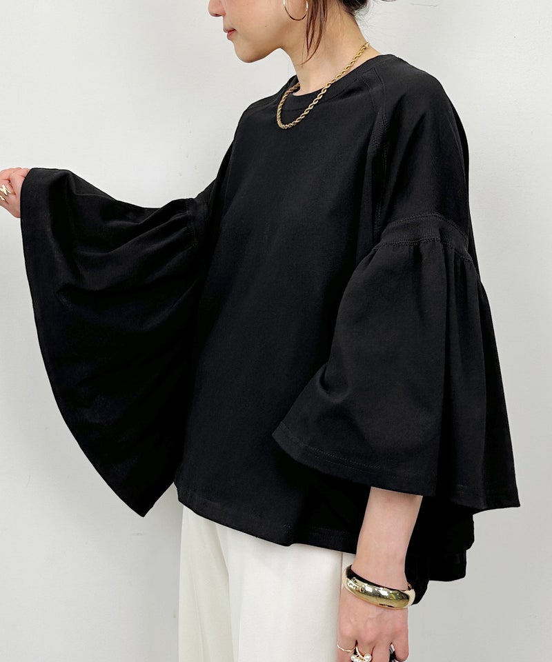 model：H164　着用サイズ：M　ブラック