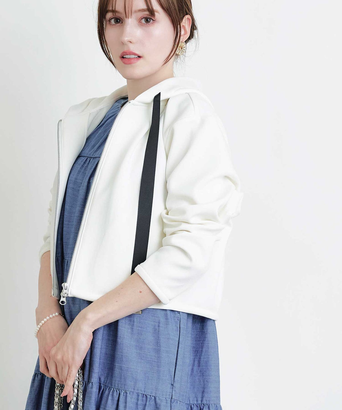 model：H160　着用サイズ：M