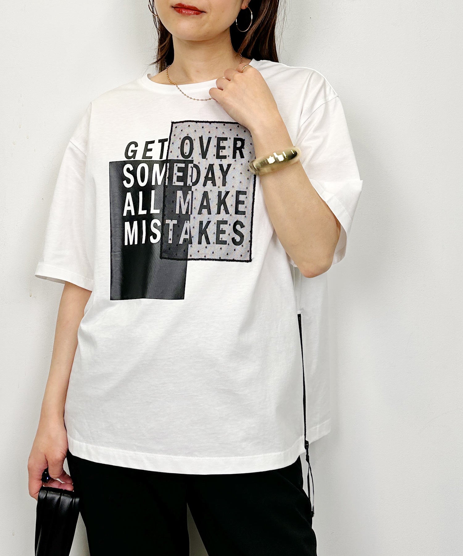 Hogstyle ホワイト Tシャツ ファスナー付き サイドファスナーロゴプリントTシャツ | PICCIN (ピッチン) 公式通販