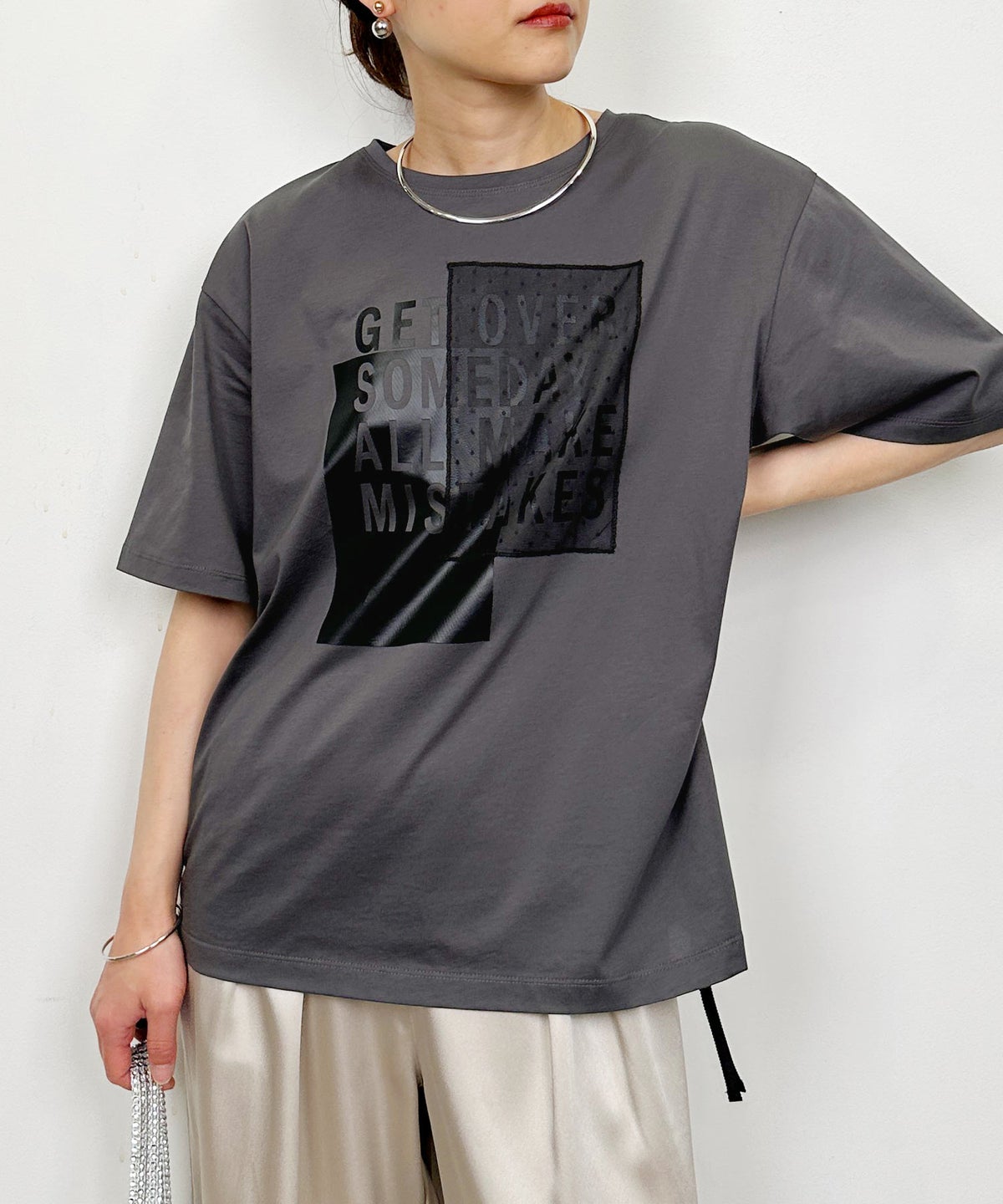 model：H164　着用サイズ：M　チャコールグレー