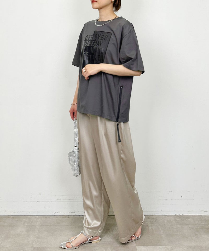 model：H164　着用サイズ：M　チャコールグレー