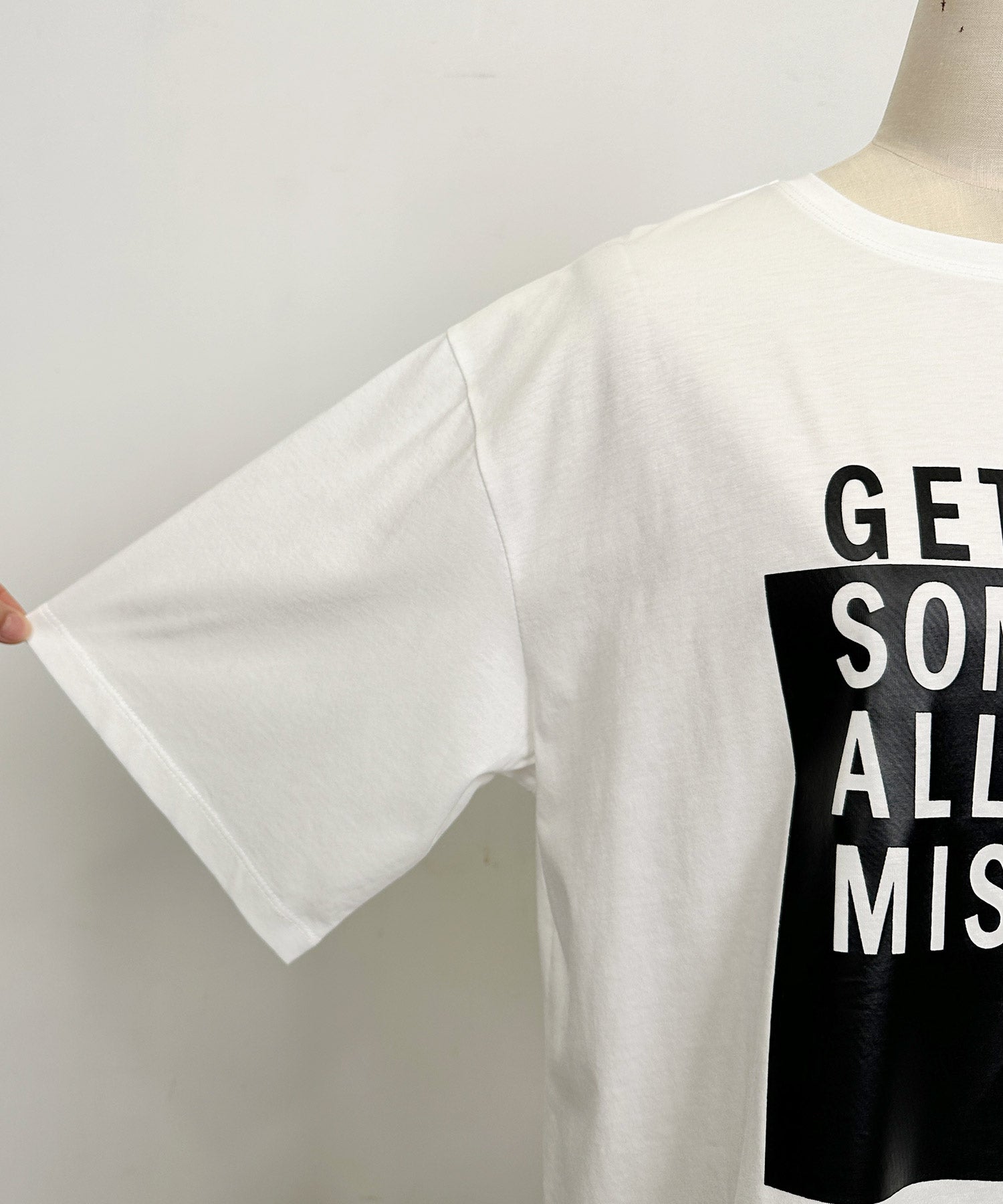 Hogstyle ホワイト Tシャツ ファスナー付き サイドファスナーロゴプリントTシャツ | PICCIN (ピッチン) 公式通販