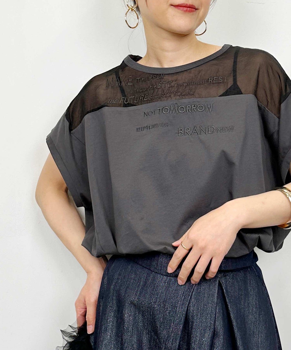 model：H164　着用サイズ：M　チャコールグレー