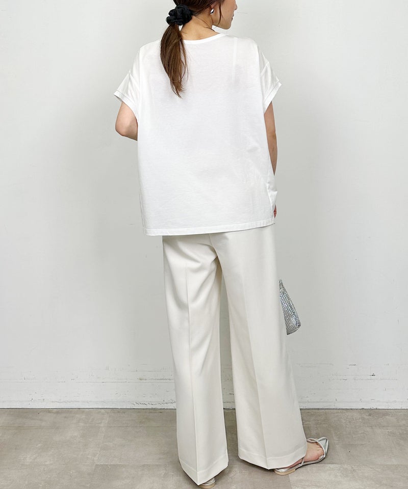 model：H164　着用サイズ：M　オフホワイト