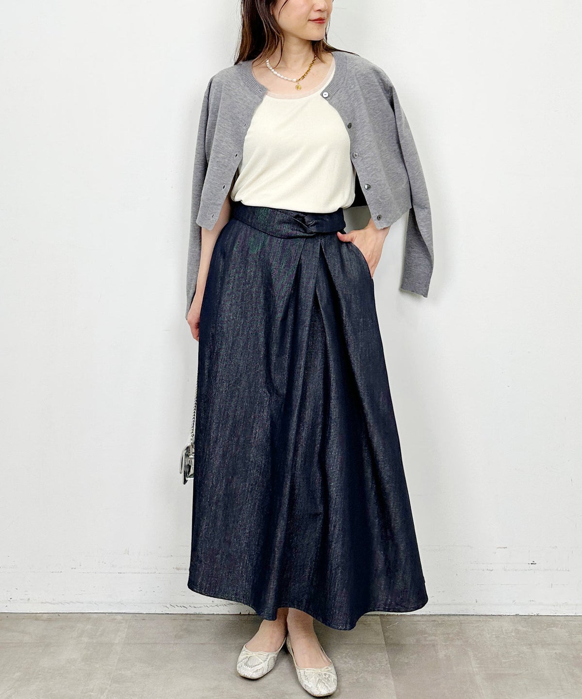 model：H164　着用サイズ：M　アイボリー