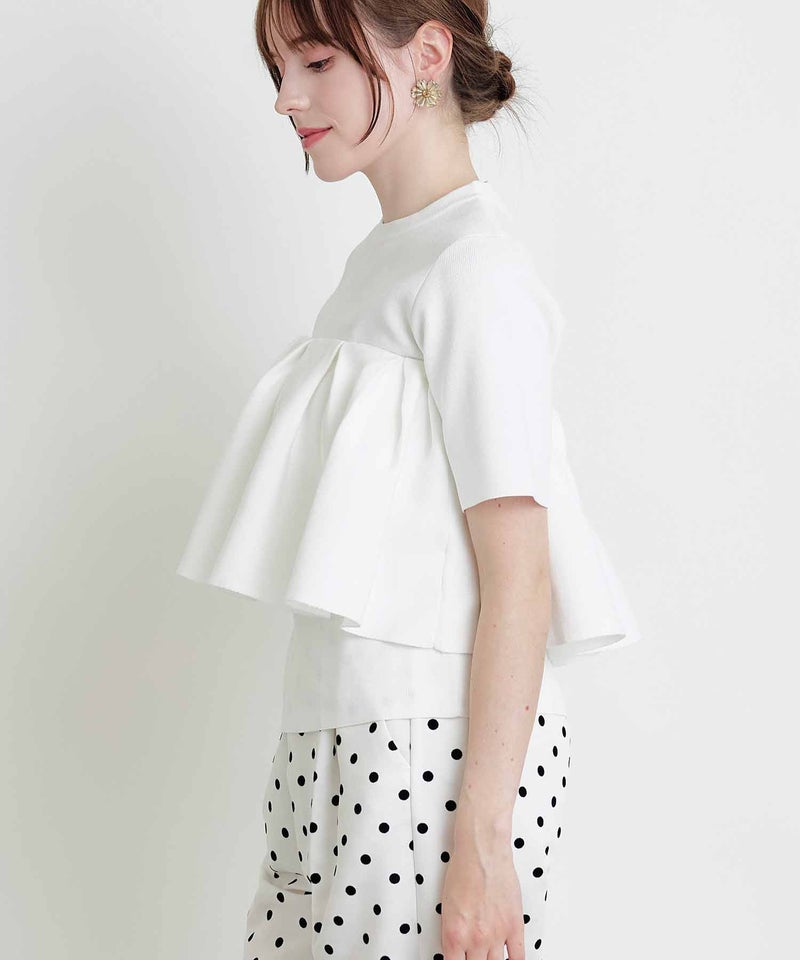 model：H160　着用サイズ：M　オフホワイト　ケープ：バンドゥ風