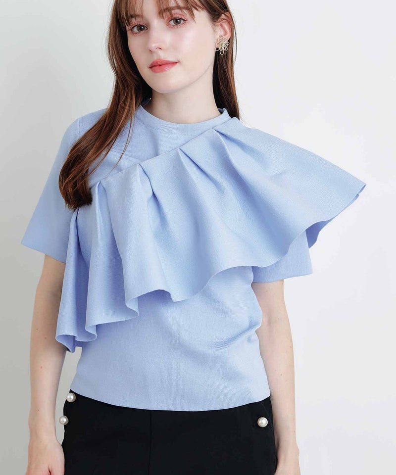 model：H160　着用サイズ：M　サックスブルー　ケープ：たすき掛け