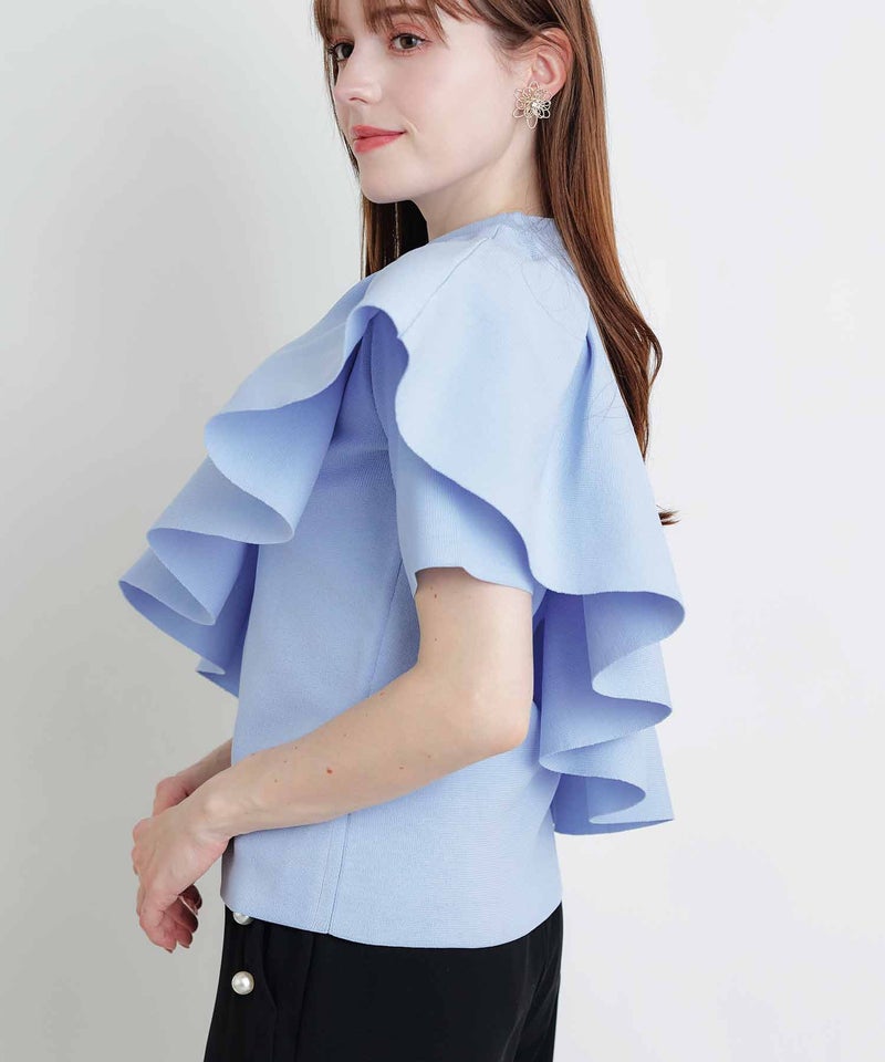 model：H160　着用サイズ：M　サックスブルー　ケープ：たすき掛け