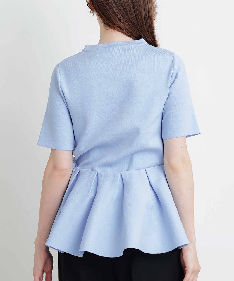 model：H160　着用サイズ：M　サックスブルー　ケープ：ペプラム