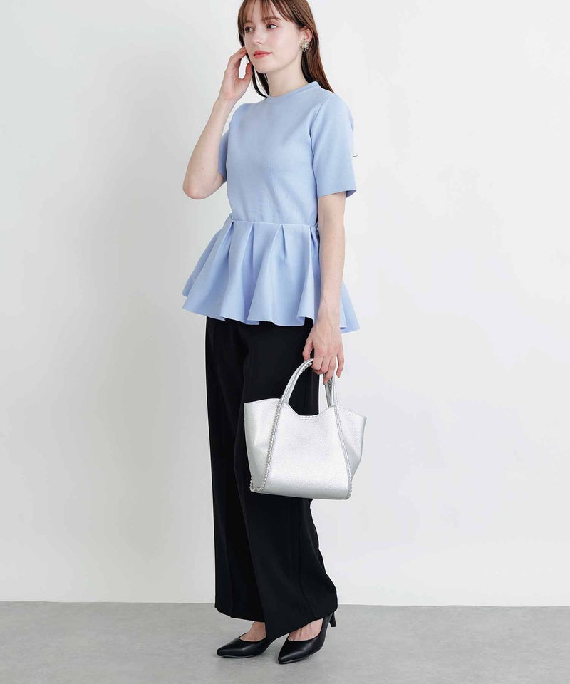 model：H160　着用サイズ：M　サックスブルー　ケープ：ペプラム