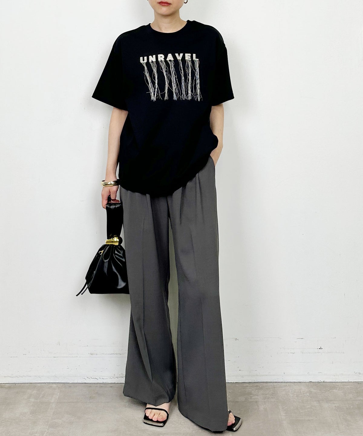 model：H164　着用サイズ：M　ブラック
