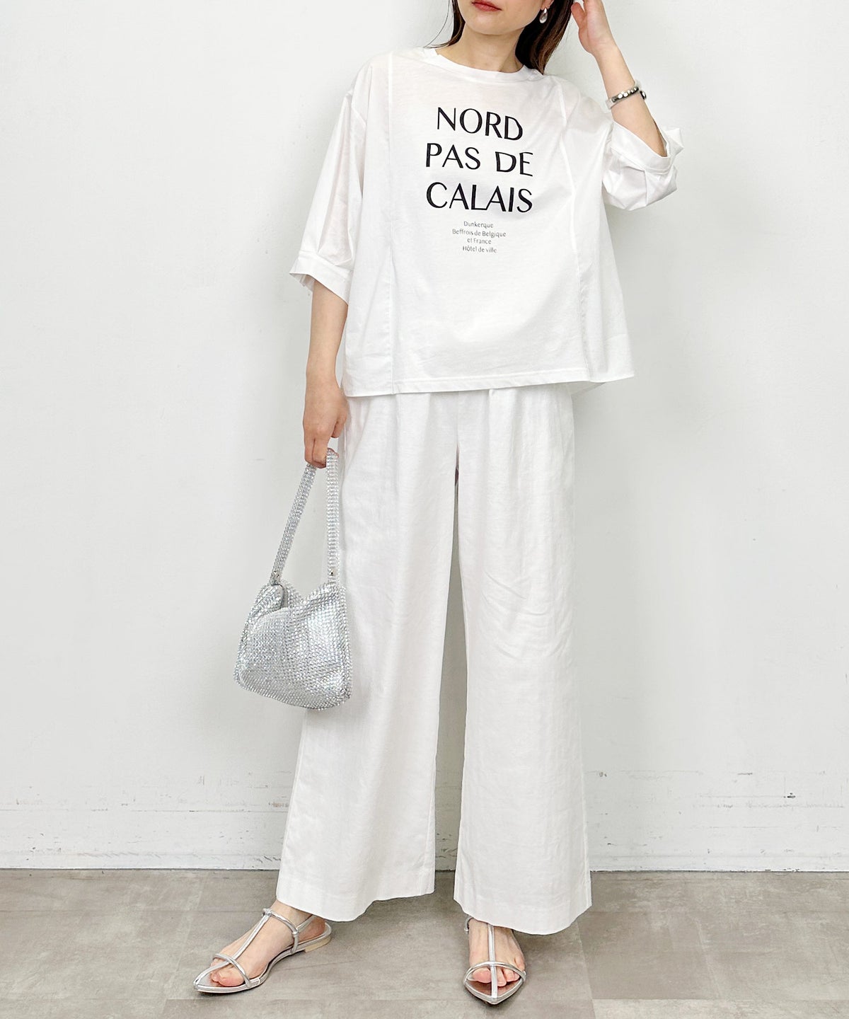 model：H164　着用サイズ：M　オフホワイト