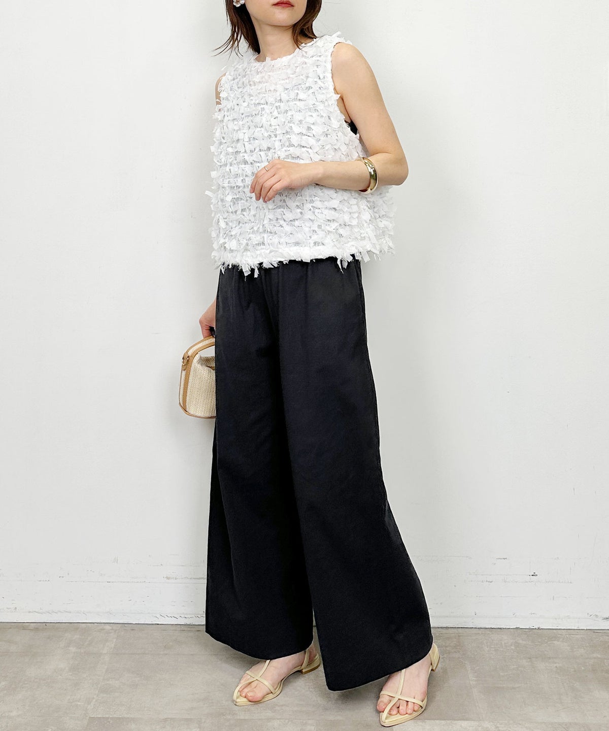 model：H164　着用サイズ：M　ブラック