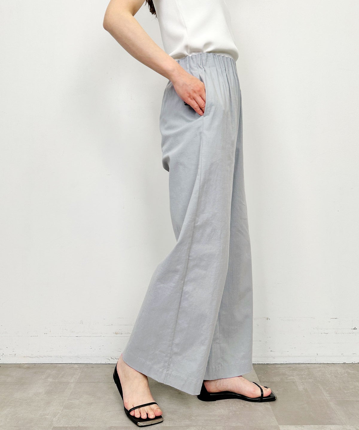 model：H164　着用サイズ：M　グレー