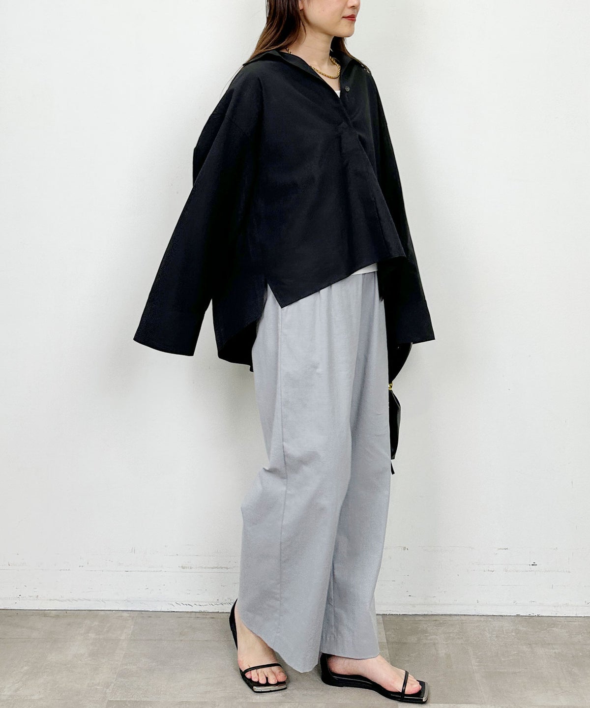 model：H164　着用サイズ：M　グレー