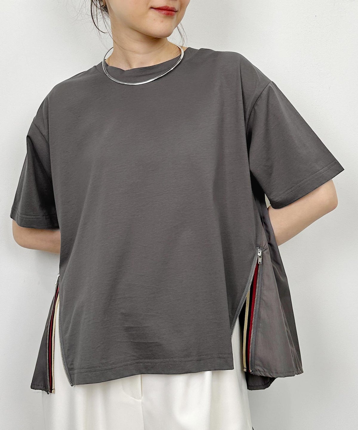 model：H164　着用サイズ：M　チャコールグレー