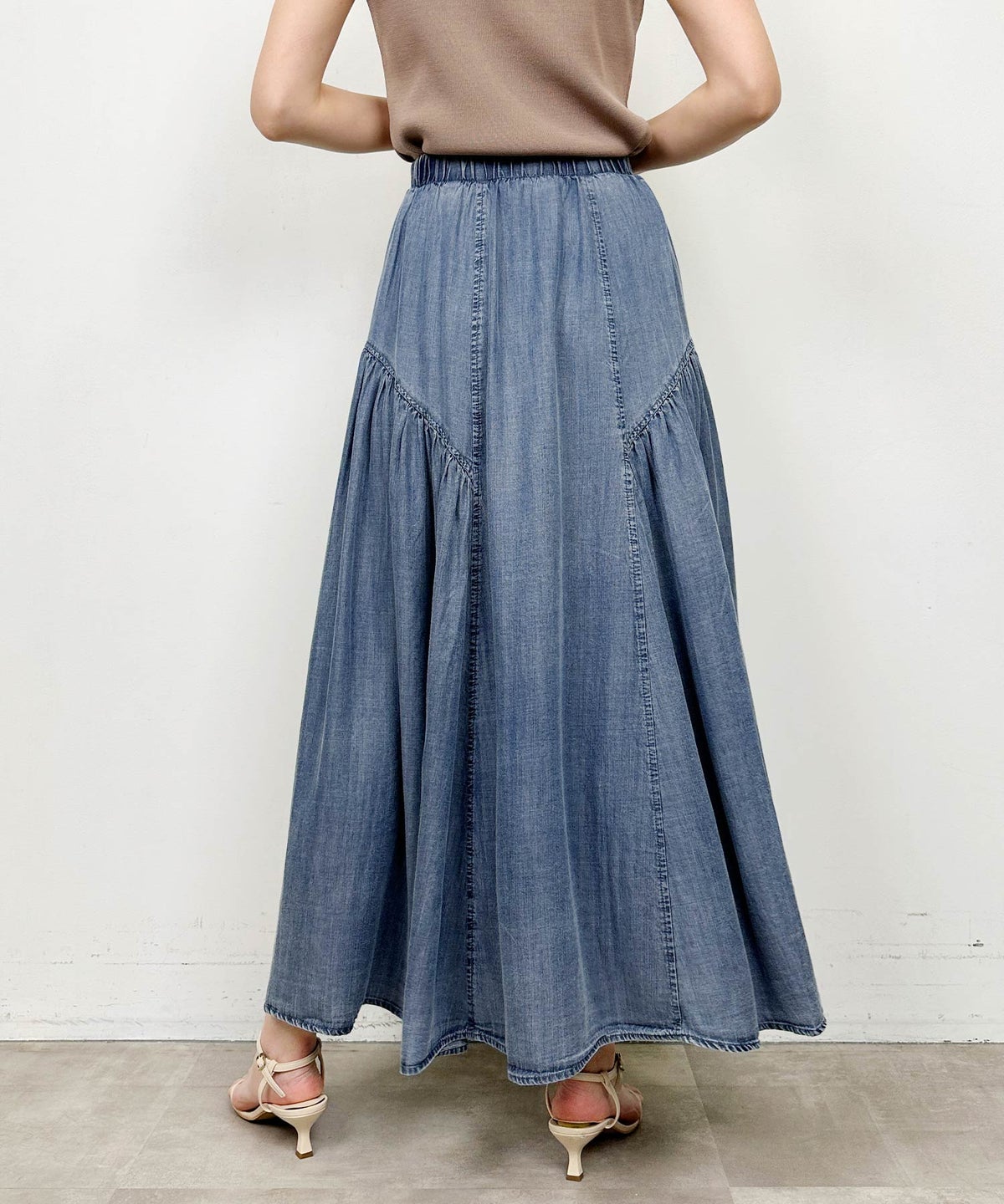 model：H164　着用サイズ：M