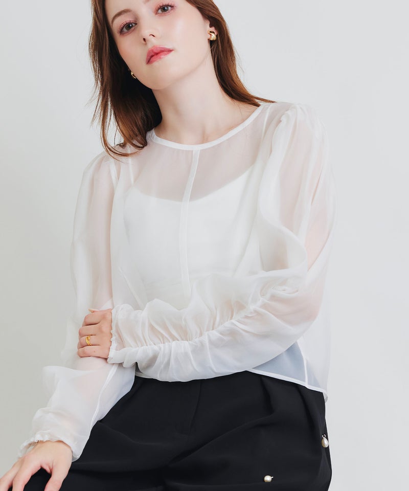 model：H160　着用サイズ：M　オフホワイト