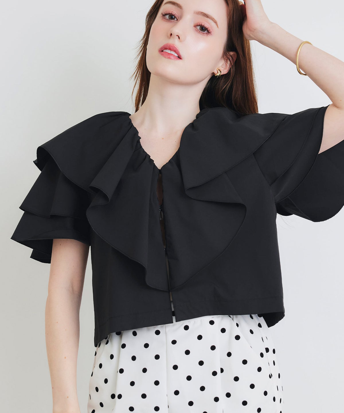 model：H160　着用サイズ：M　ブラック