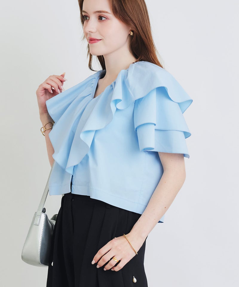 model：H160　着用サイズ：M　サックスブルー