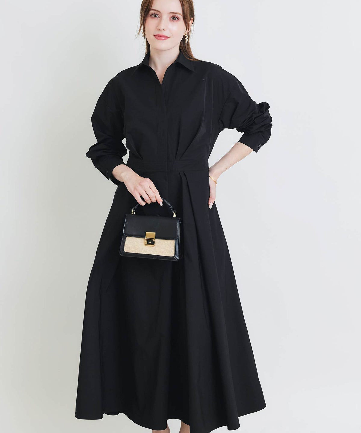 model：H160　着用サイズ：M　ブラック