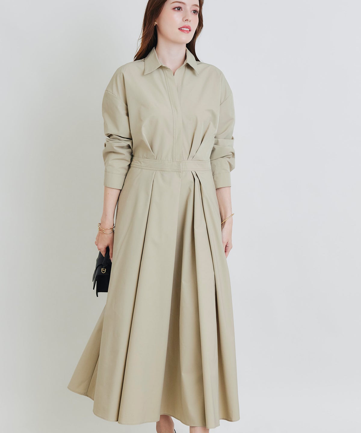 model：H160　着用サイズ：M　サンドベージュ