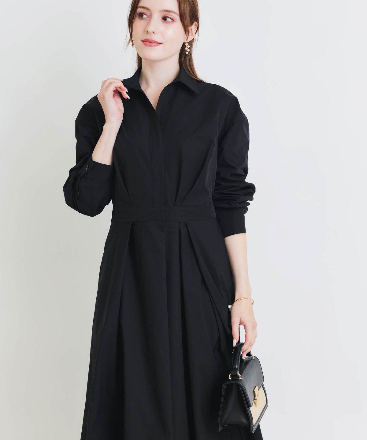 model：H160　着用サイズ：M　ブラック