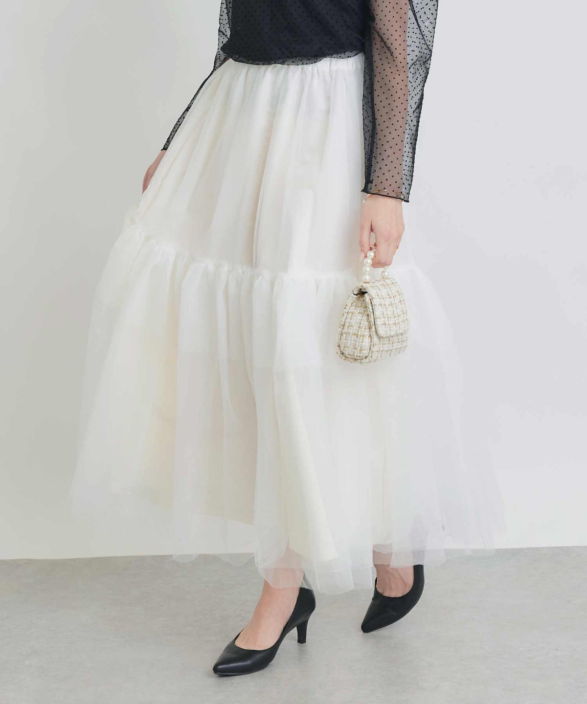 model：H160　着用サイズ：M　オフホワイト