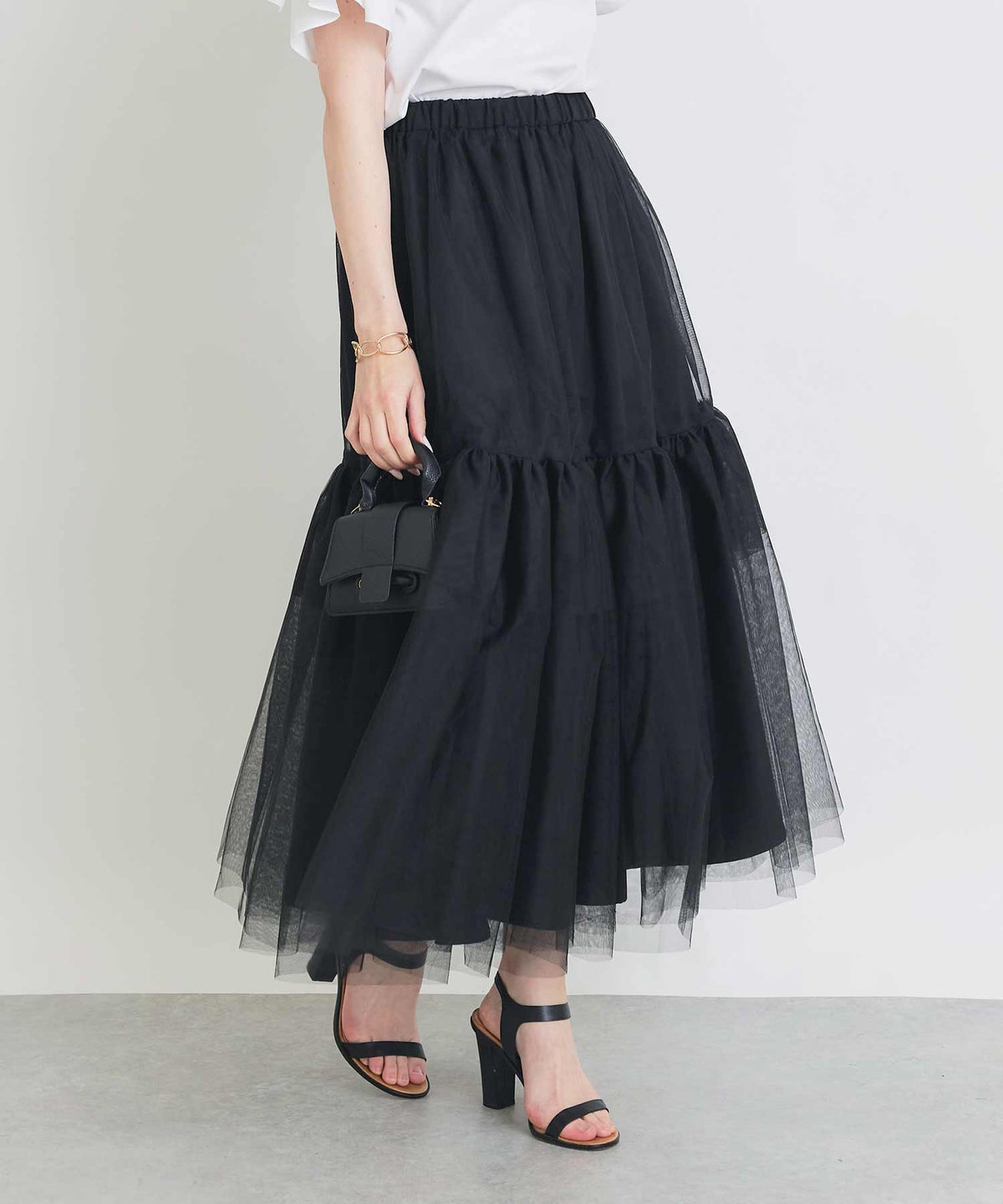 model：H160　着用サイズ：M　ブラック