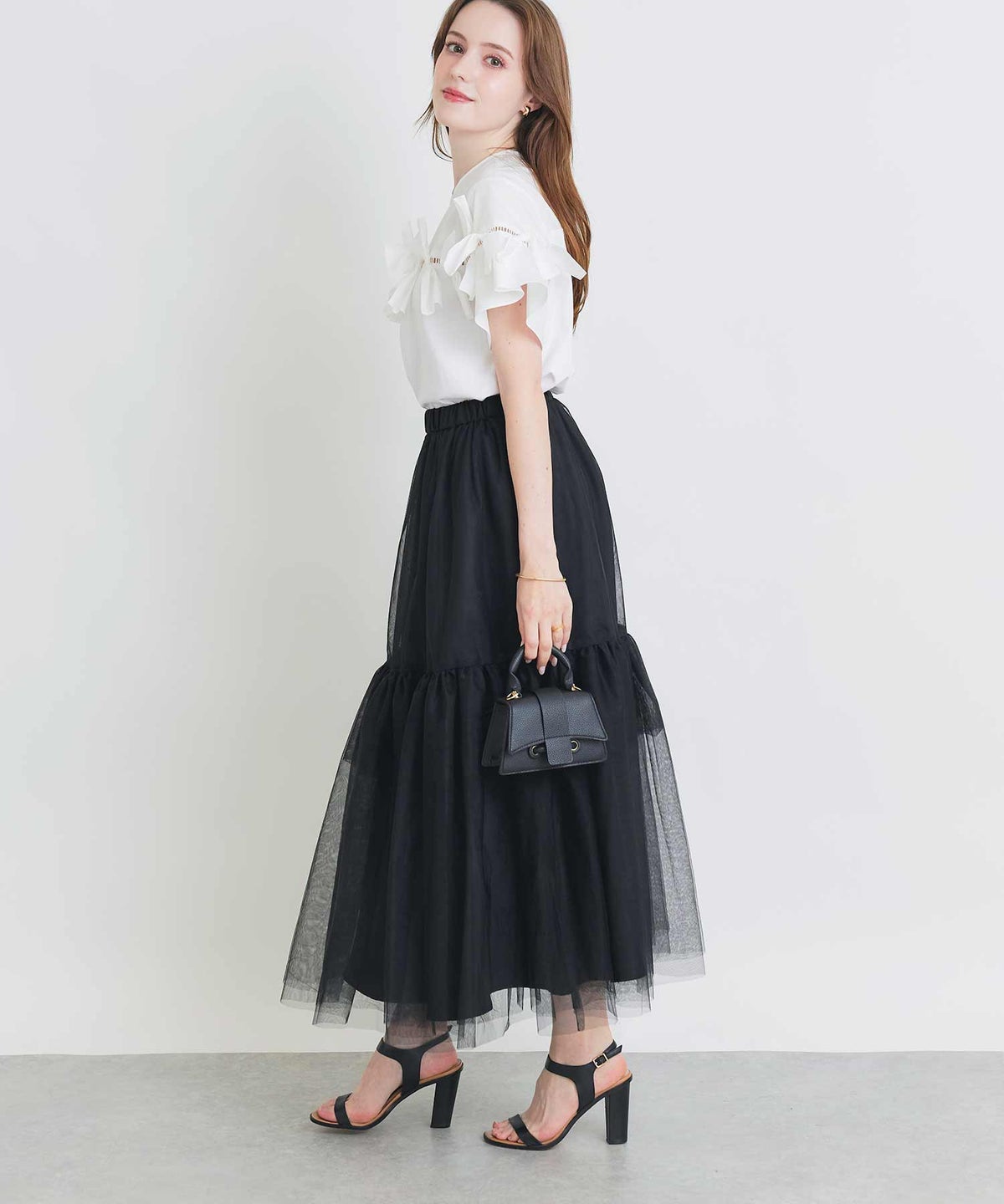 model：H160　着用サイズ：M　ブラック