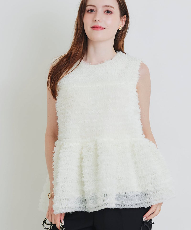 model：H160　着用サイズ：M　オフホワイト