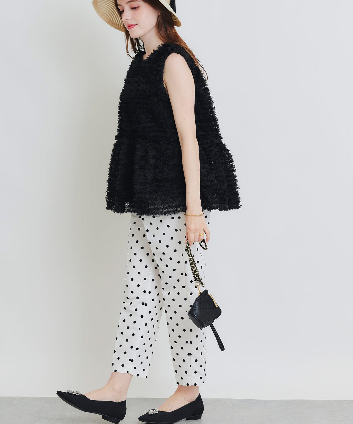 model：H160　着用サイズ：M　ブラック