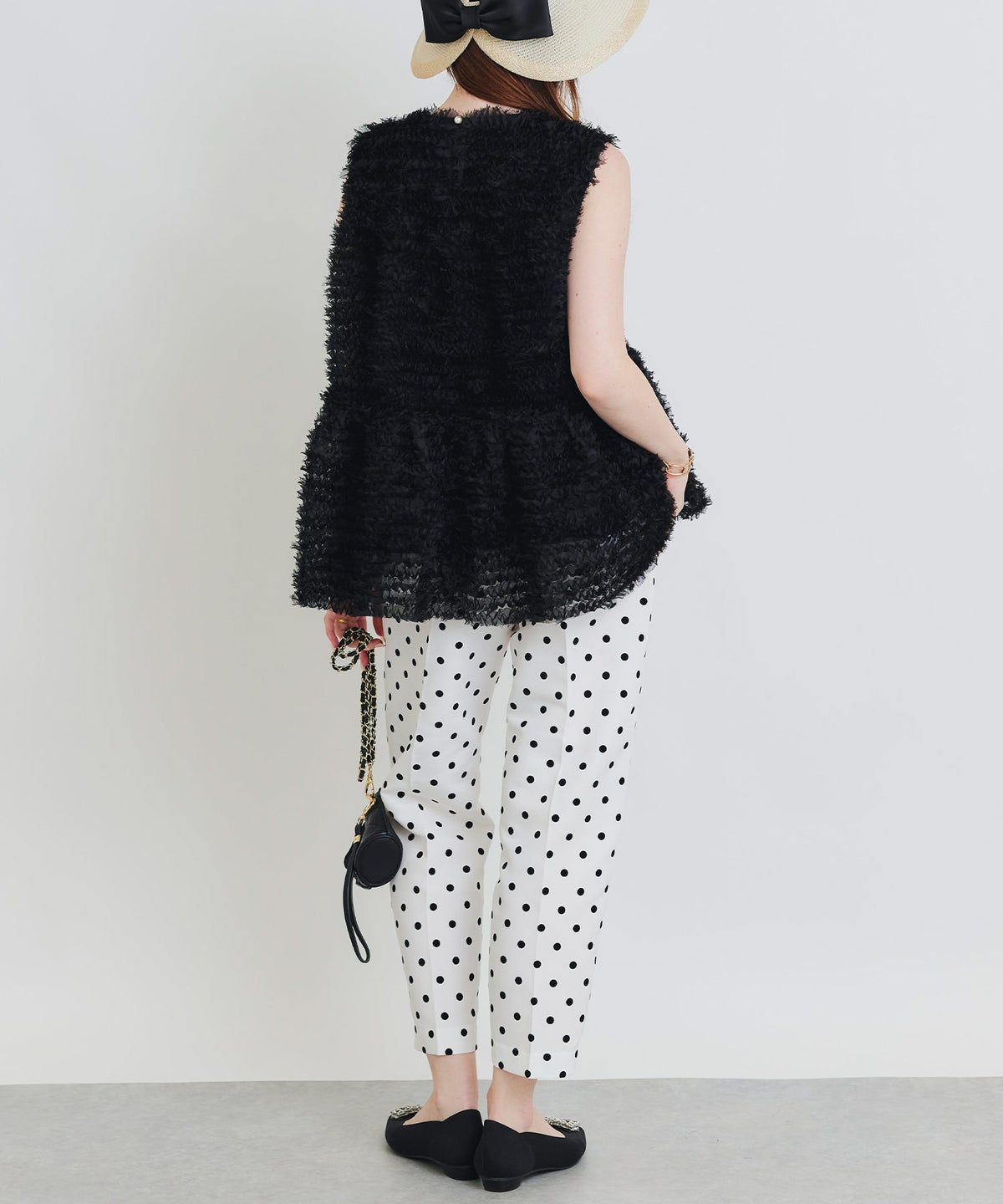 model：H160　着用サイズ：M　ブラック