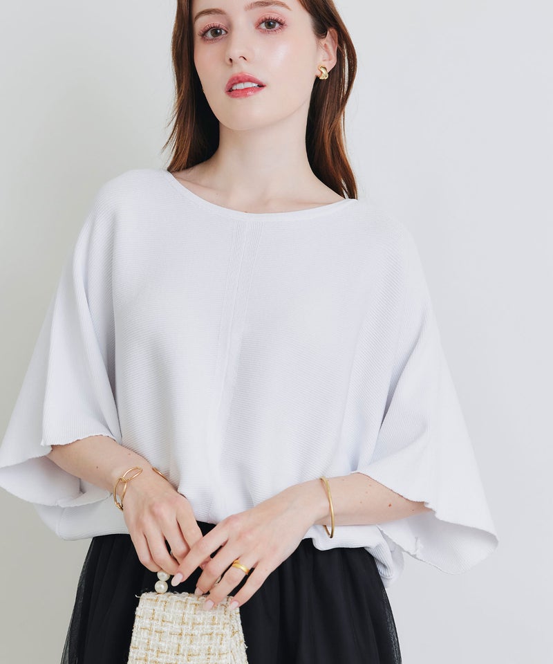 model：H160　着用サイズ：M　オフホワイト