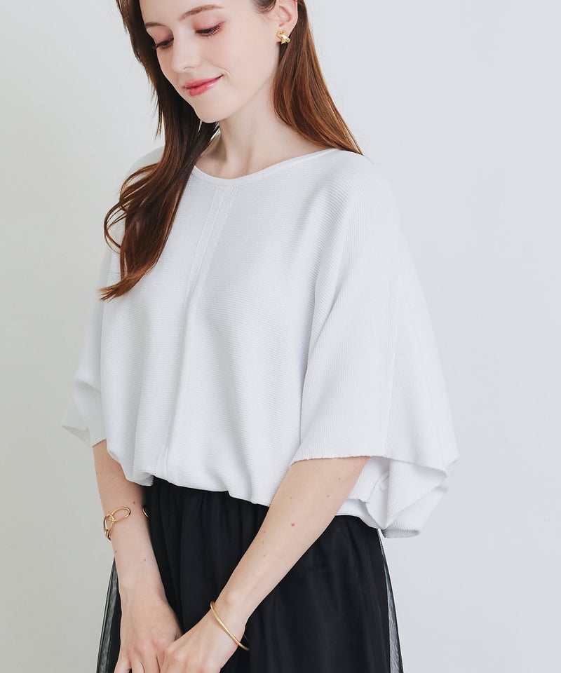 model：H160　着用サイズ：M　オフホワイト