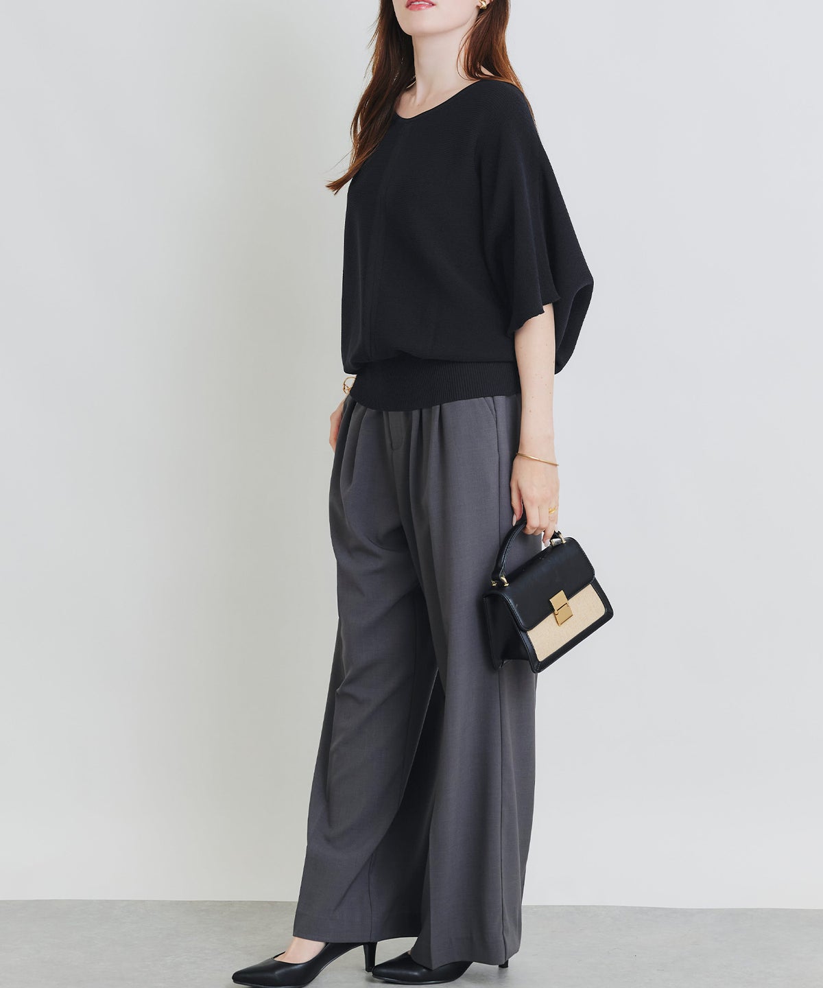 model：H160　着用サイズ：M　ブラック