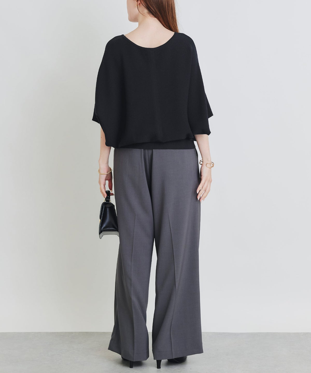 model：H160　着用サイズ：M　ブラック