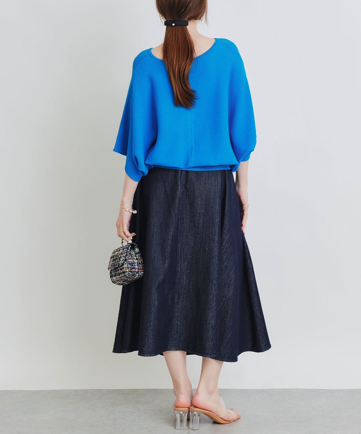 model：H160　着用サイズ：M　ブルー