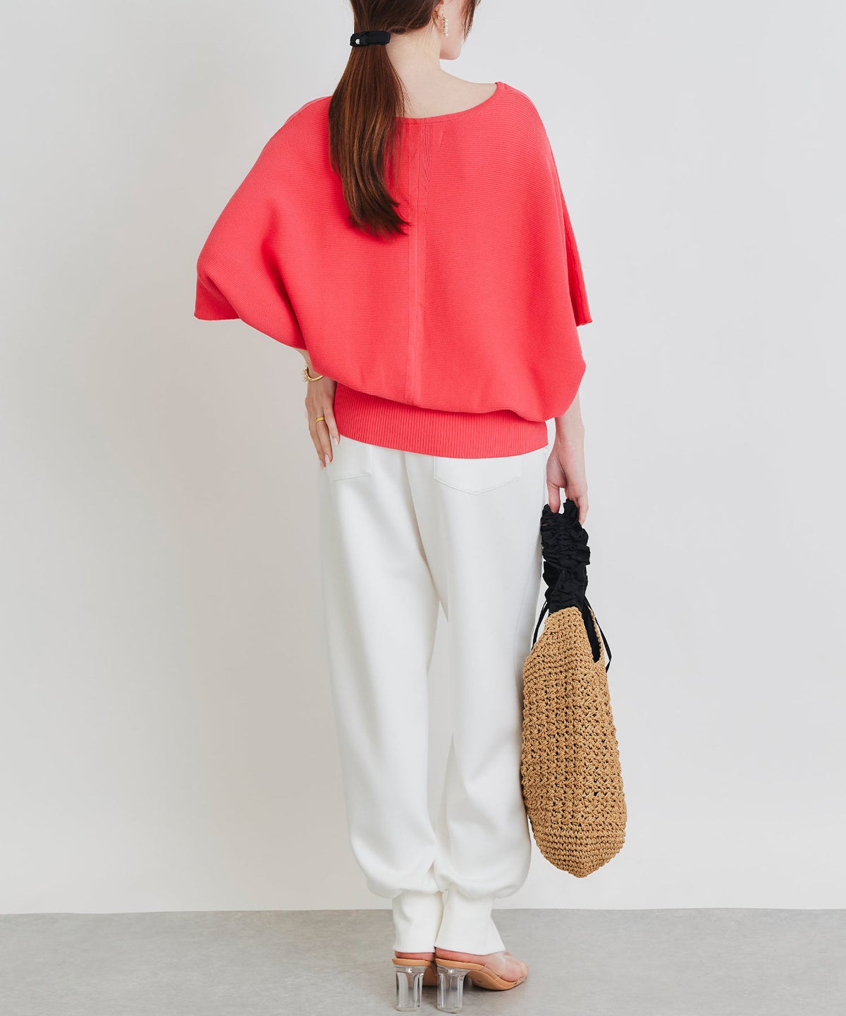 model：H160　着用サイズ：M　ピンク