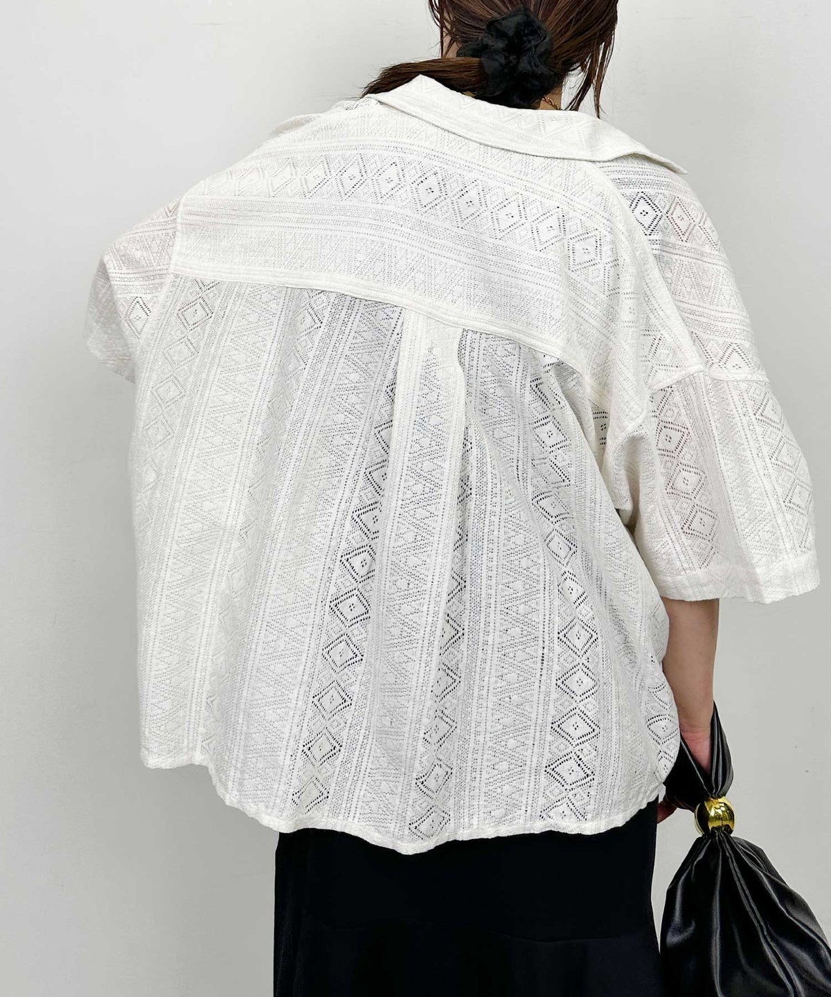 model：H164　着用サイズ：M　オフホワイト