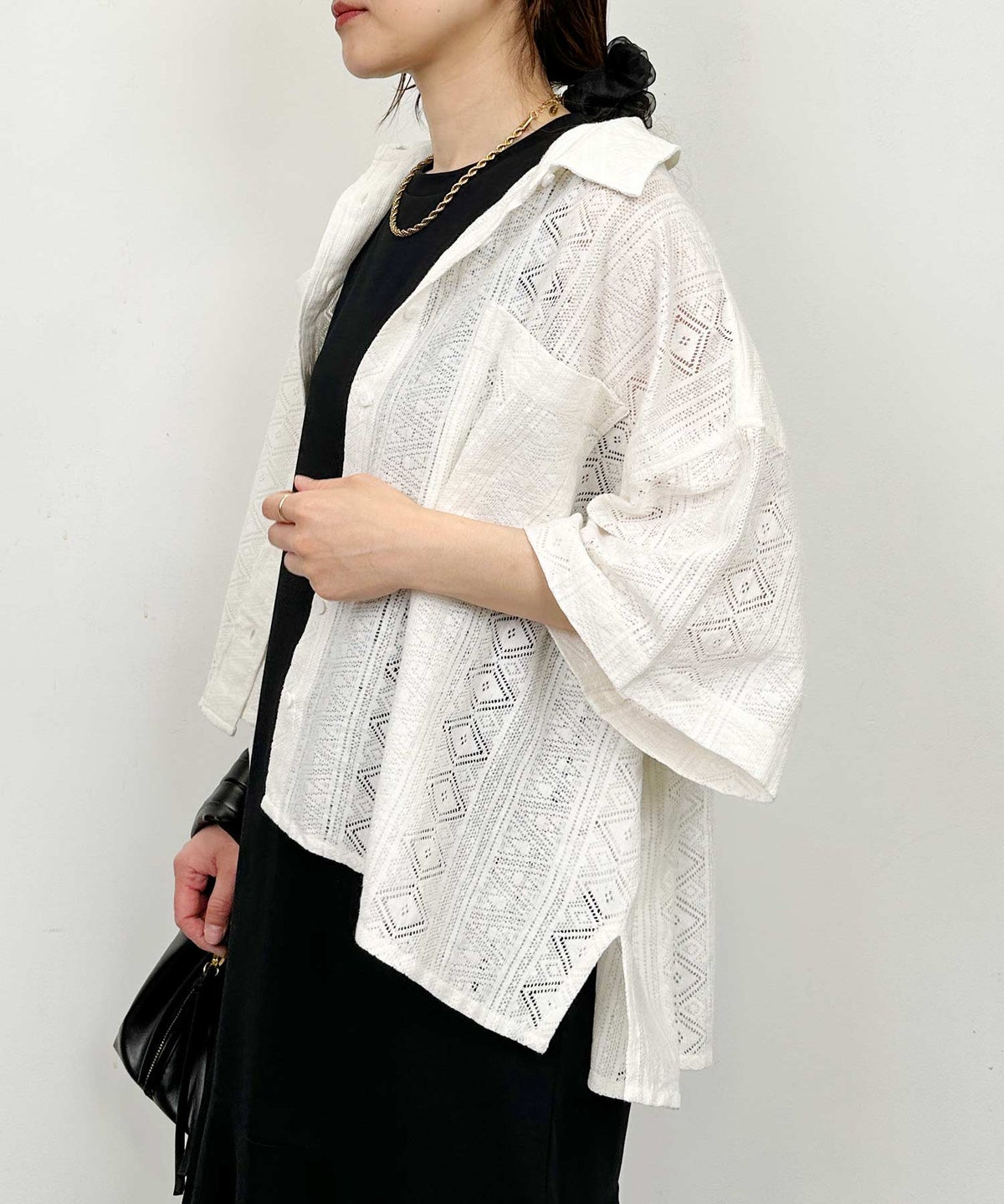 model：H164　着用サイズ：M　オフホワイト