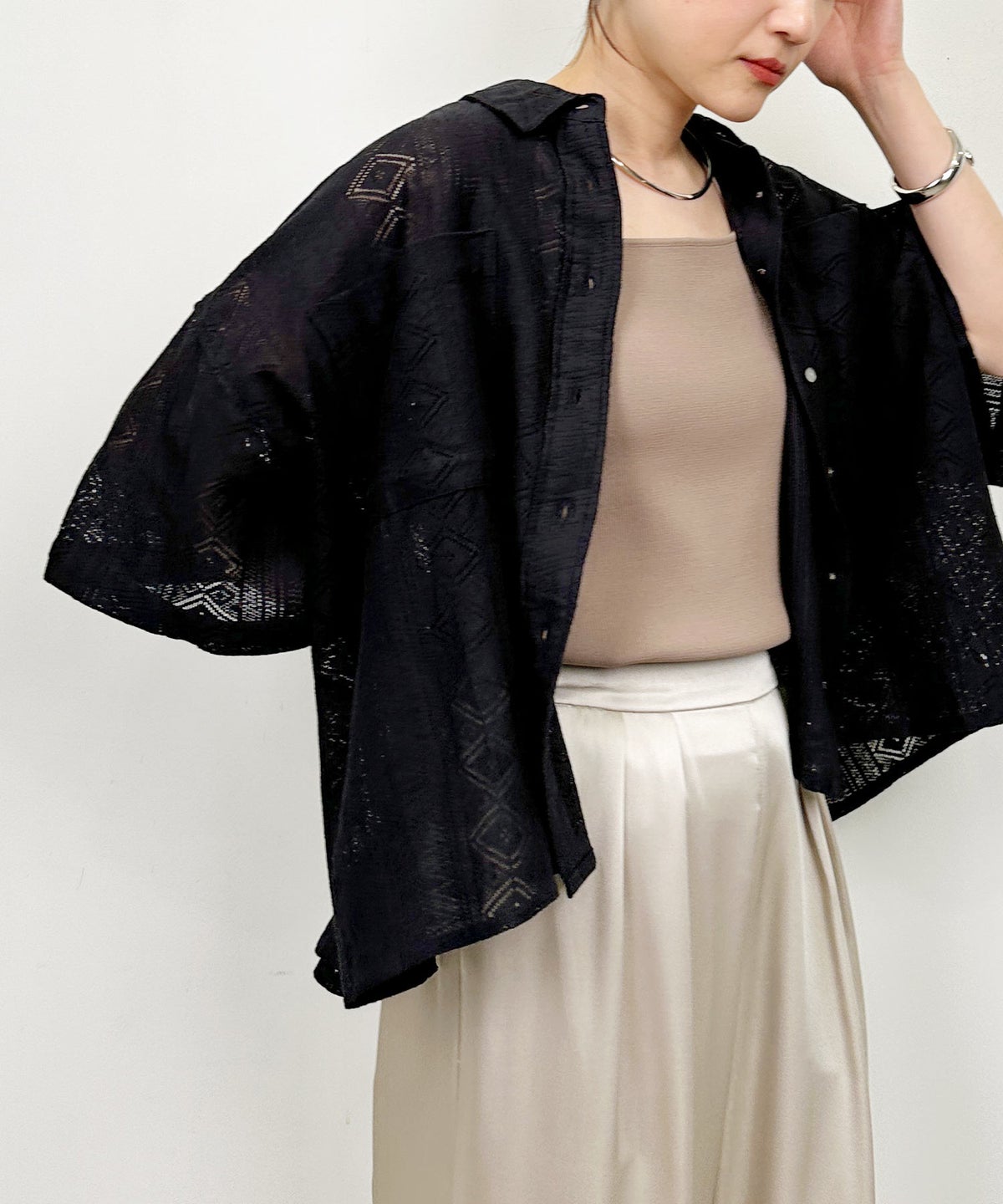 model：H164　着用サイズ：M　ブラック