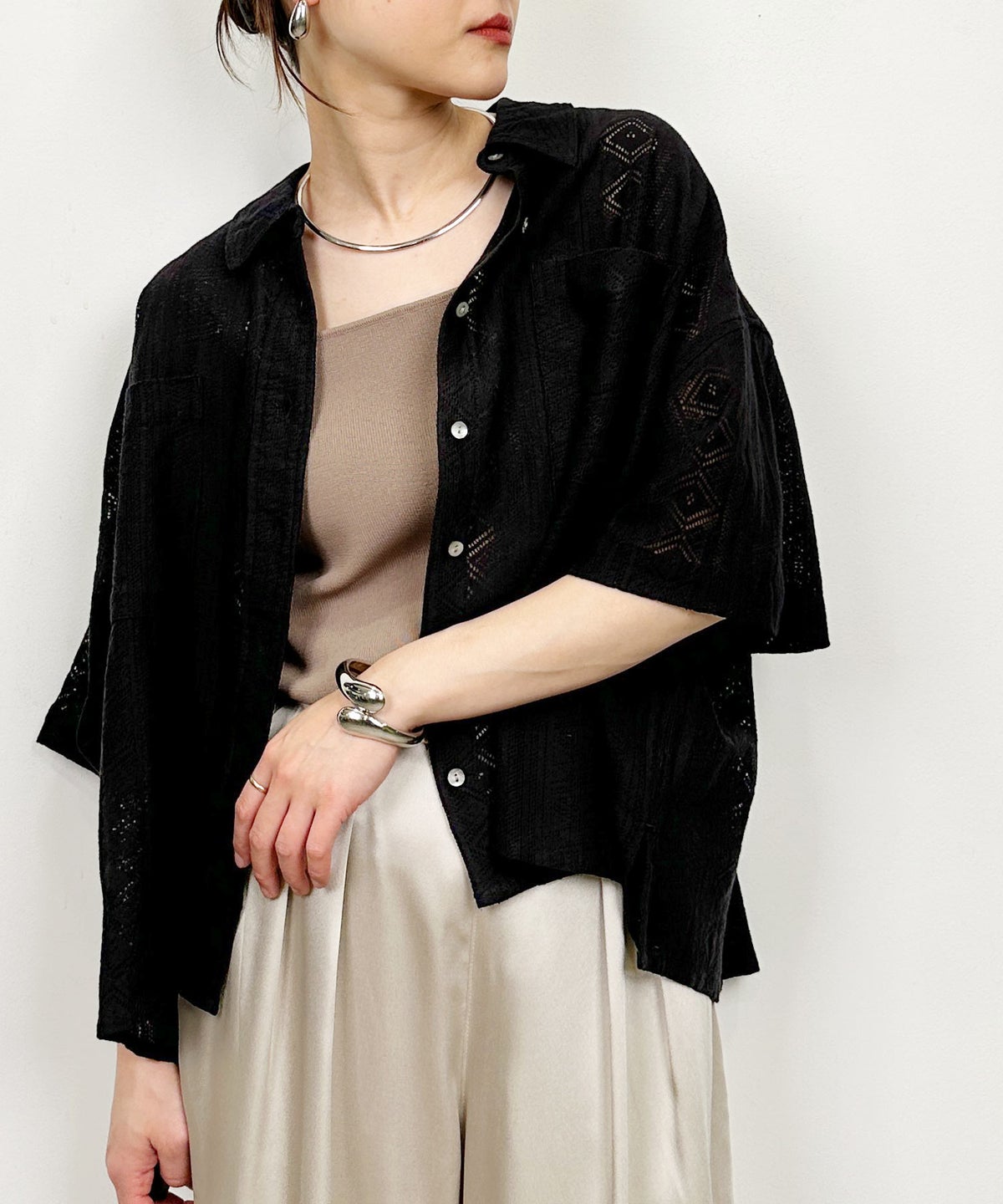 model：H164　着用サイズ：M　ブラック