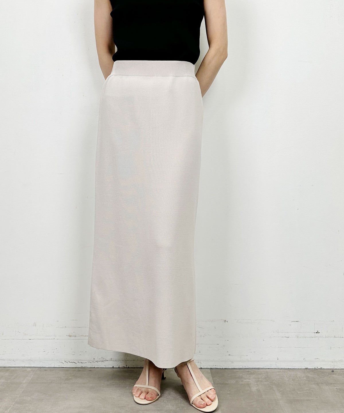 model：H164　着用サイズ：M　ライトグレー