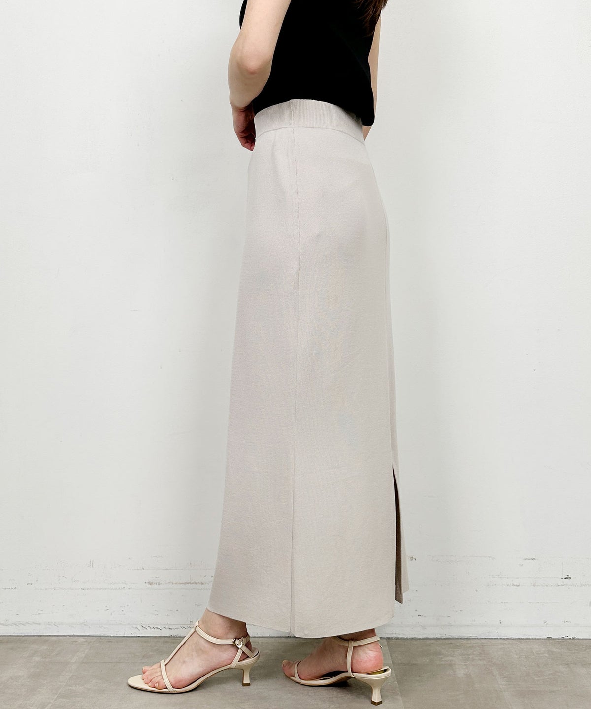 model：H164　着用サイズ：M　ライトグレー