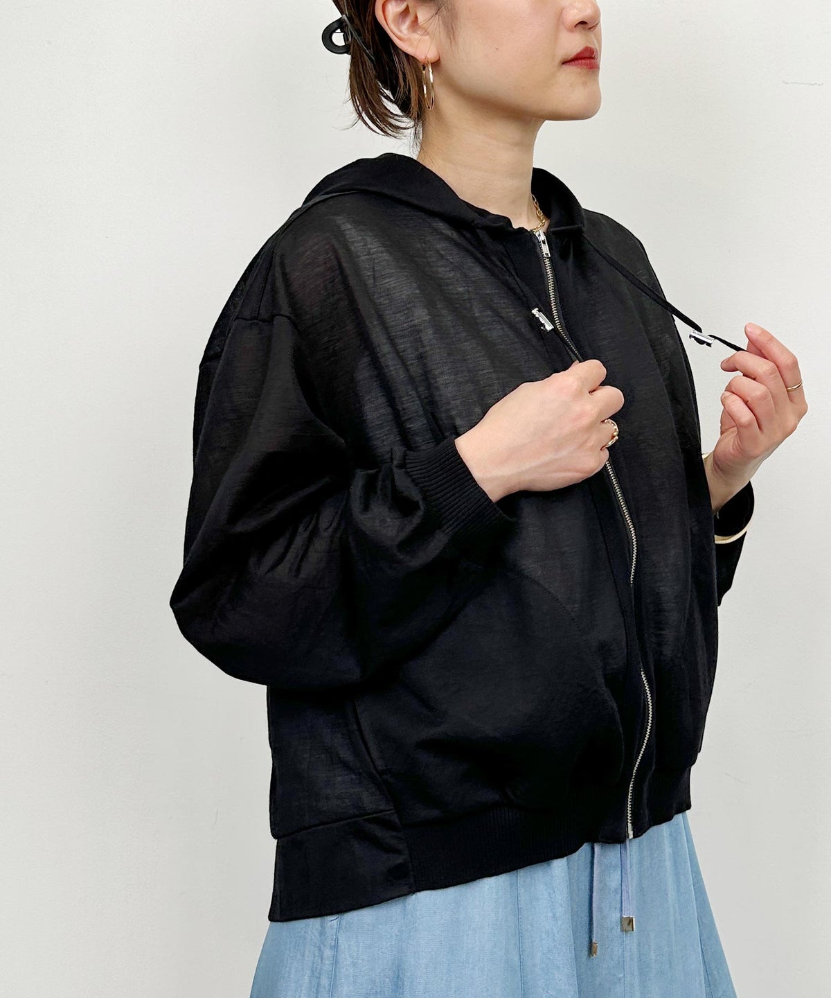 model：H164　着用サイズ：M　ブラック