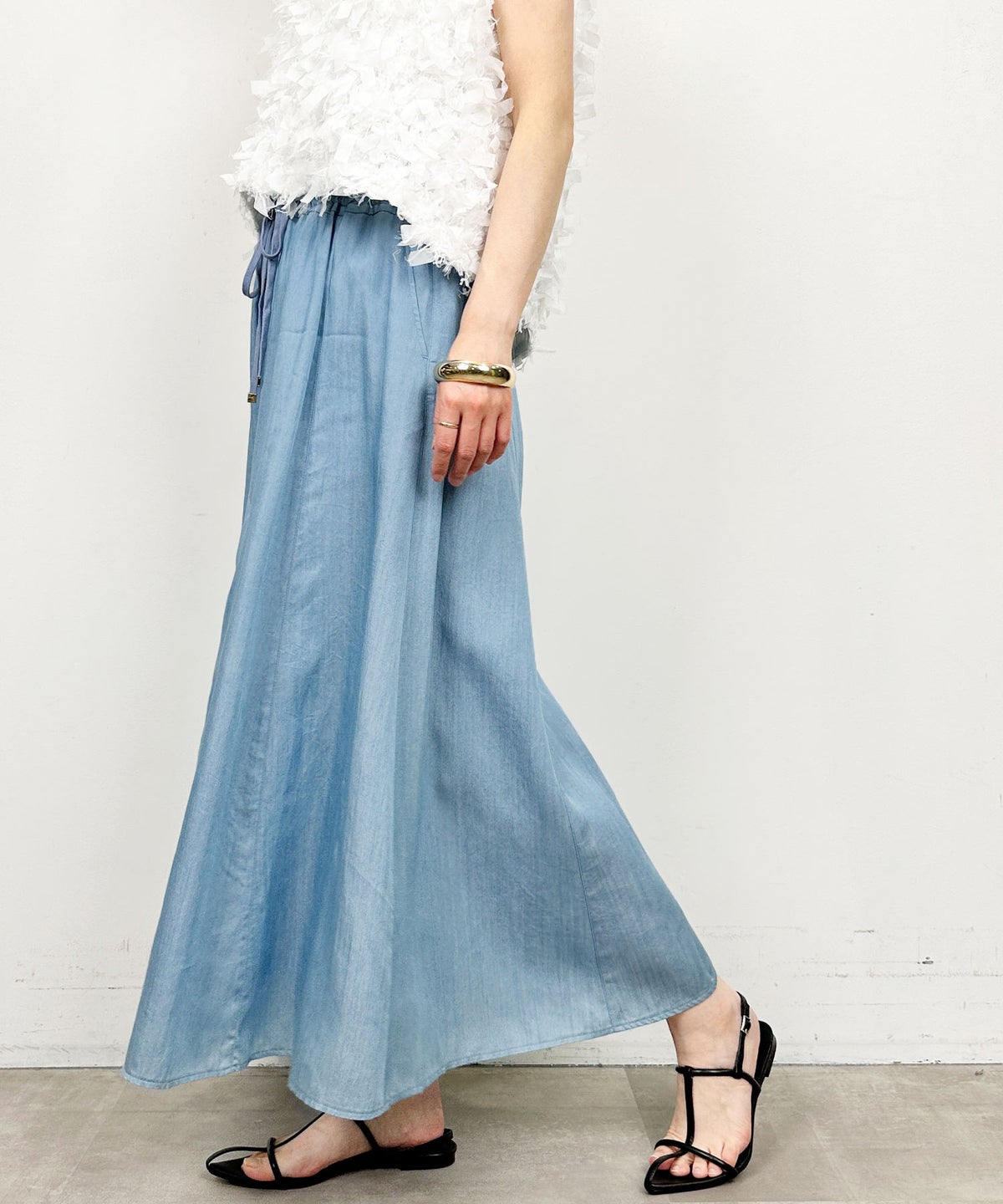 model：H164　着用サイズ：M　ライトブルー