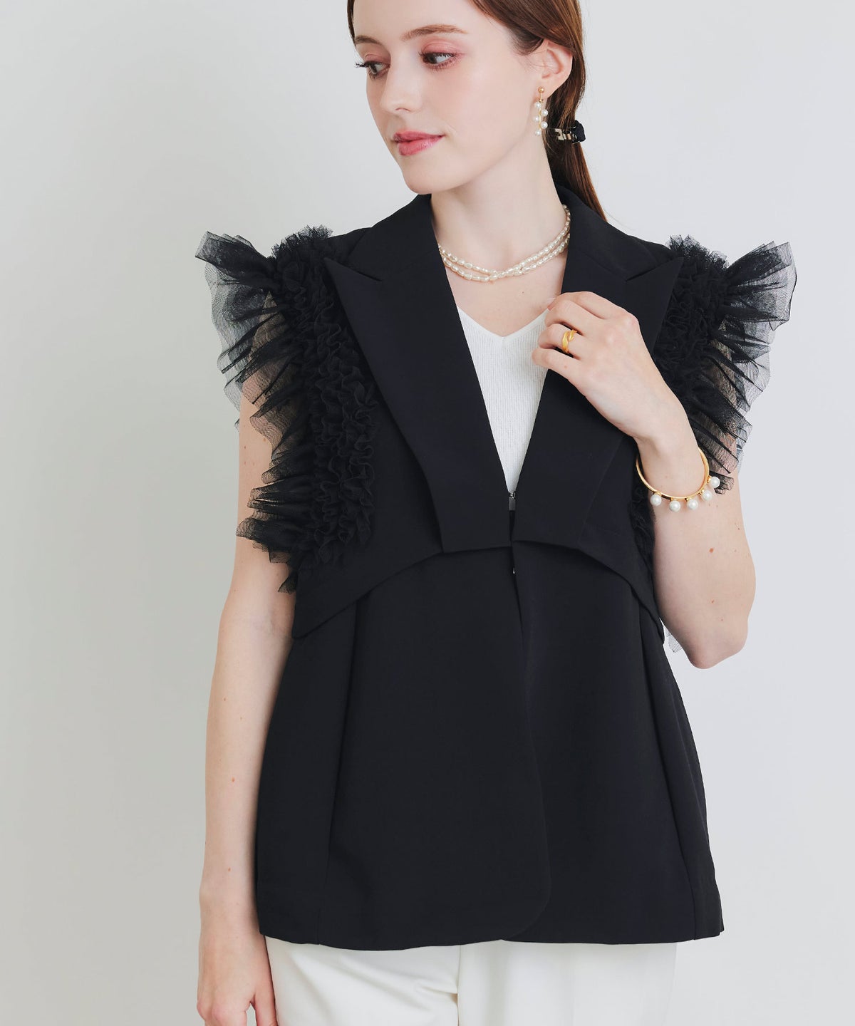 model：H160　着用サイズ：M　ブラック