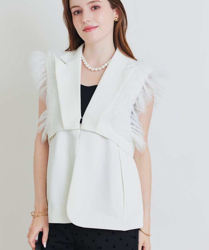 model：H160　着用サイズ：M　オフホワイト