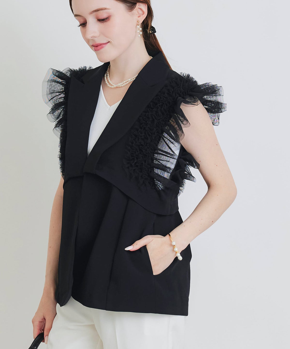 model：H160　着用サイズ：M　ブラック